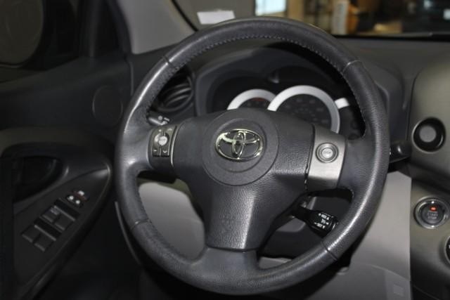 Pre Owned 2012 Toyota Rav4 Limited Fwd 4d Sport Utility